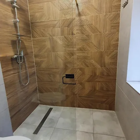 Apartment Kwatera Slowackiego - Tanie Spanie Centrum Bezplatny Parking *